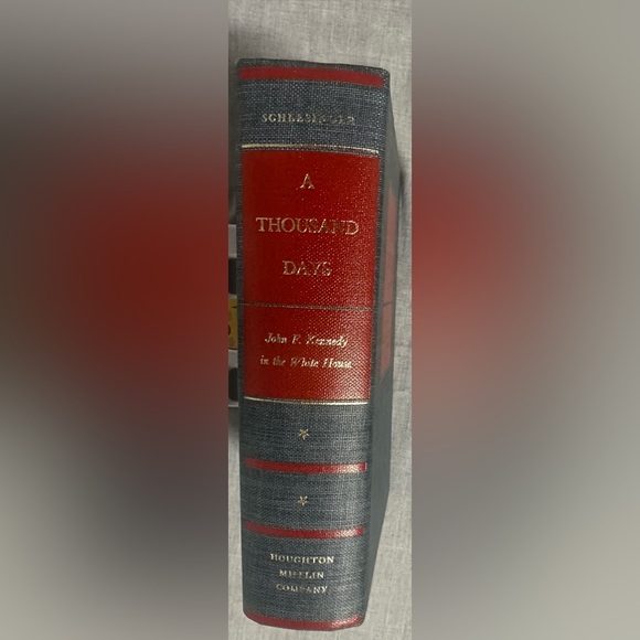 A Thousand Days JFK in White House Hard Covor First Edition! - Picture 3 of 5